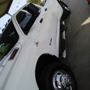 Meet your Posher, Janeth